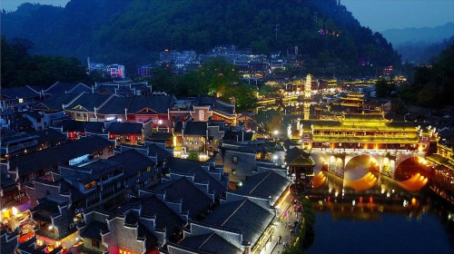 fenghuang55-53a25eaa6e45c5e4f6.jpg