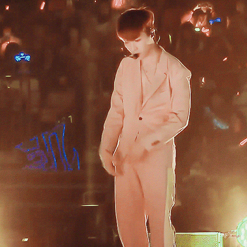 img-006ya8wjly1fyqeeqkaz4g30dw0dwu1132d28fad1243586e.gif