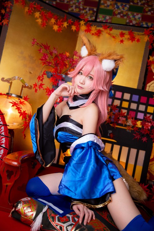 22_tamamo_22_compressed3acc9646035b2b7b.jpg